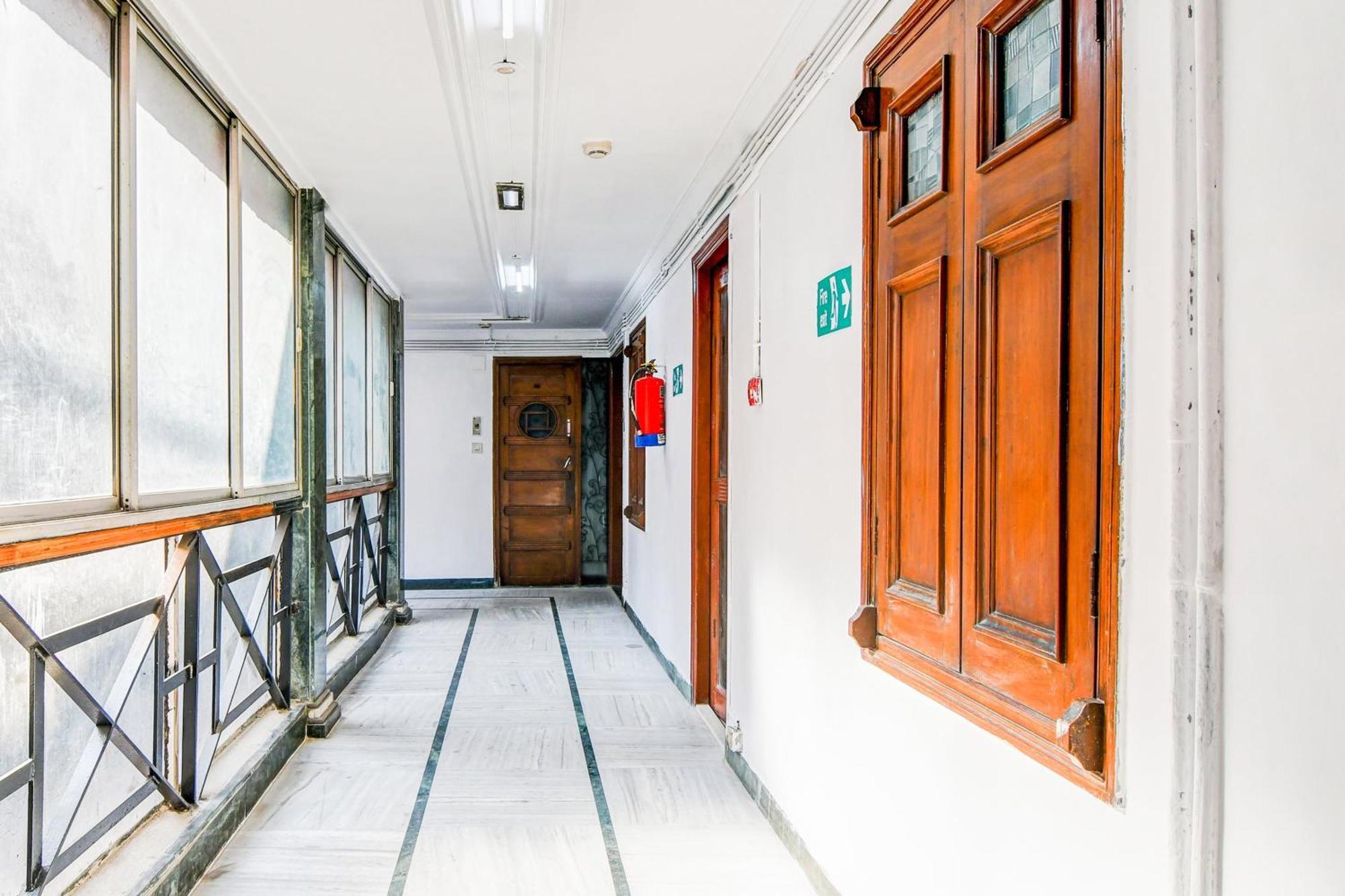 Super Hotel O Lenin Sarani Calcutta Extérieur photo