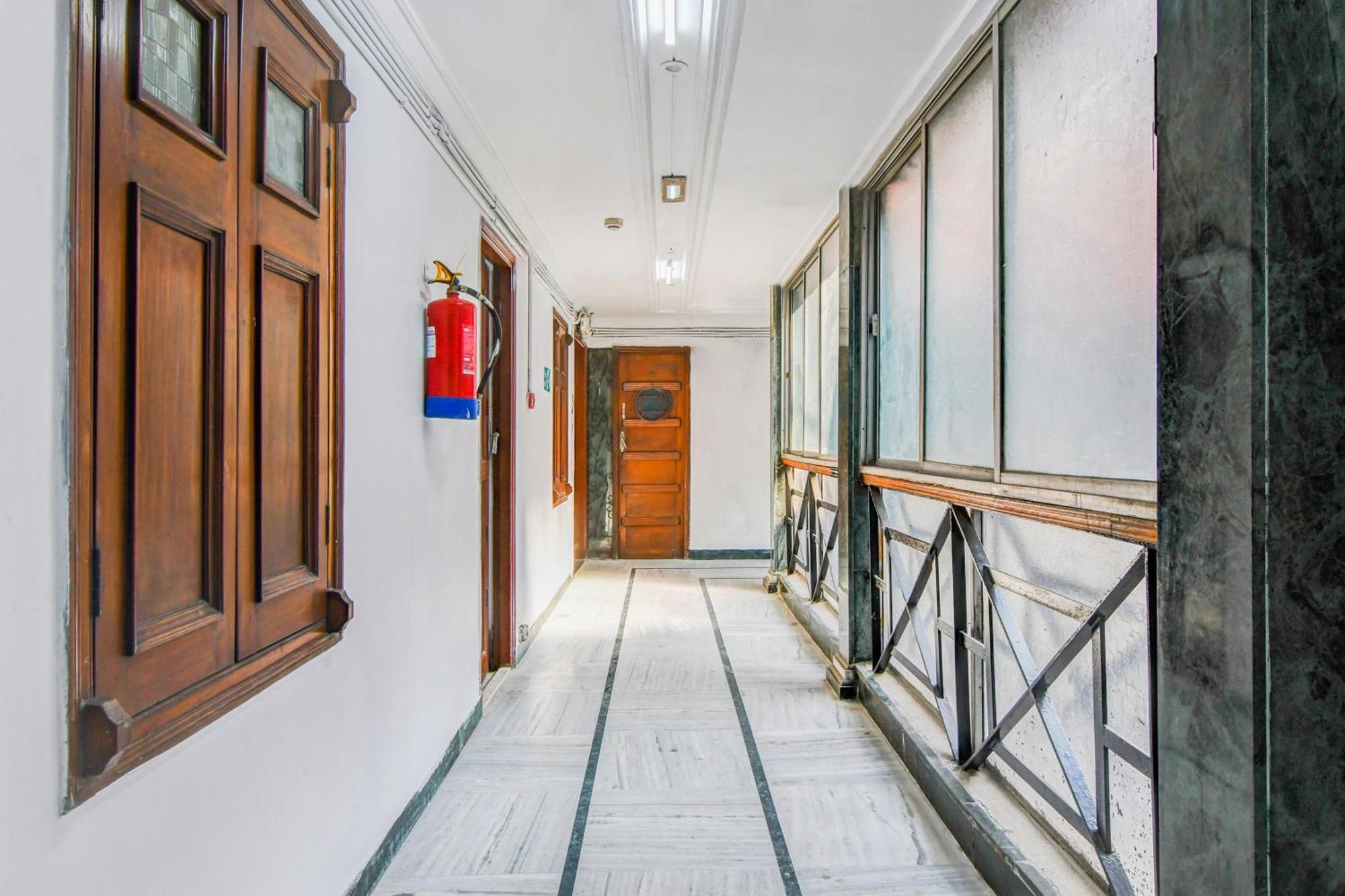Super Hotel O Lenin Sarani Calcutta Extérieur photo